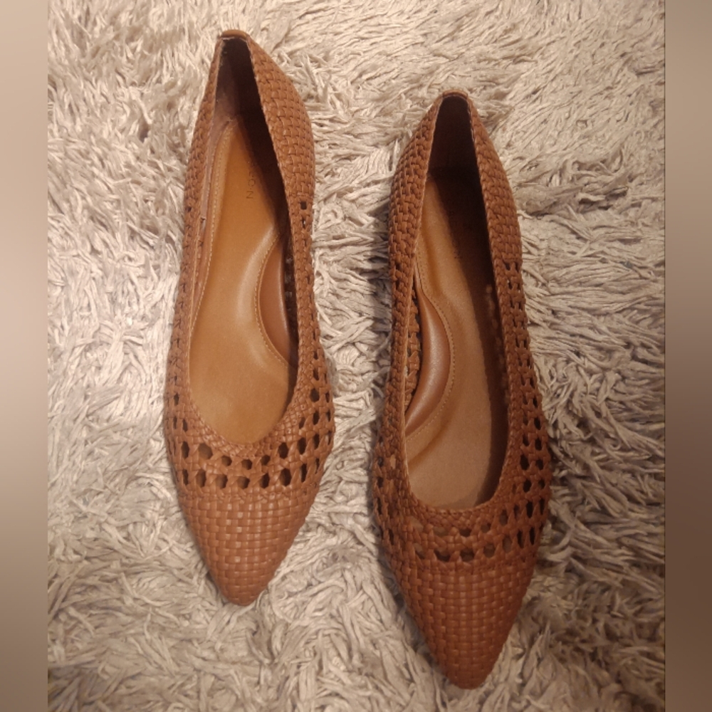 NWOT Caslon Tan Woven Loafers Size 8M